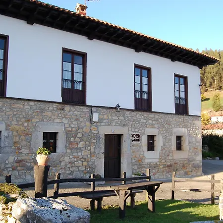 Hotel La Casona De Tresgrandas