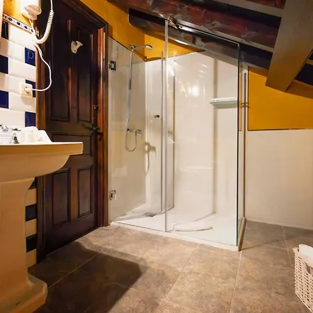 La Casona De 3*